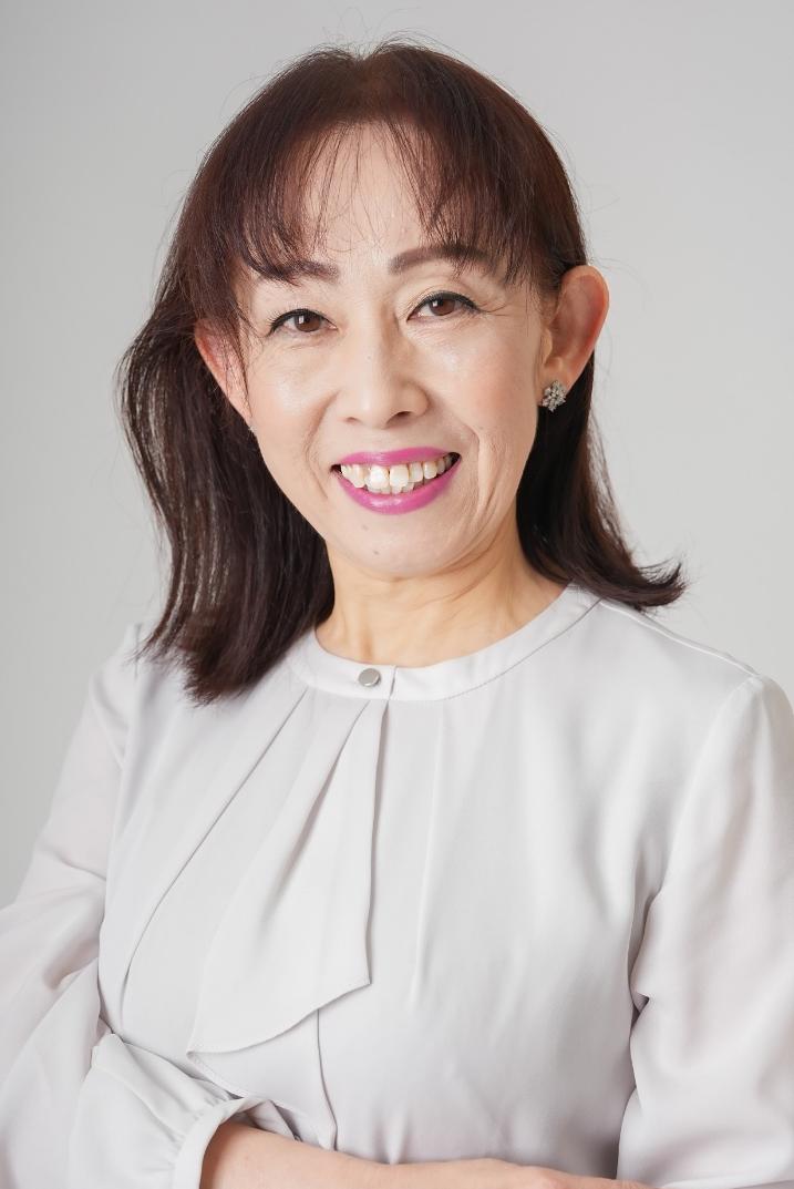栗原かずえ